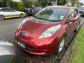Nissan Leaf 2012 photo 3
