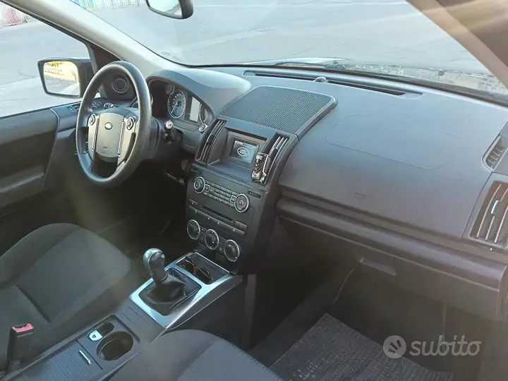 Land Rover Freelander 2013 photo 5