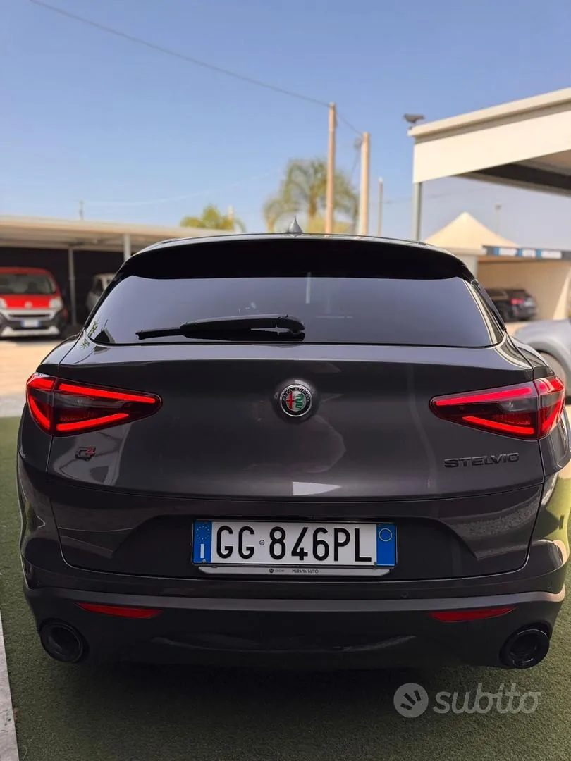 Alfa Romeo Stelvio 2021 photo 2