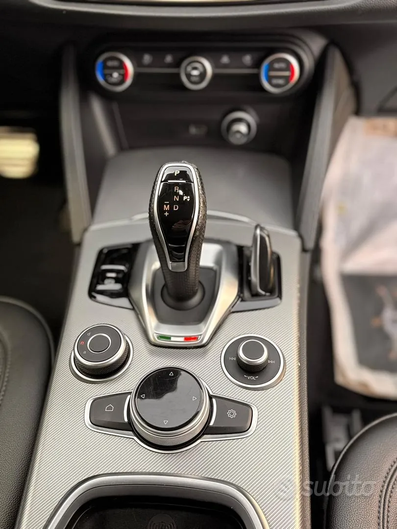 Alfa Romeo Stelvio 2021 photo 5
