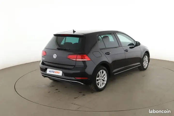 Volkswagen Golf 2018 photo 3