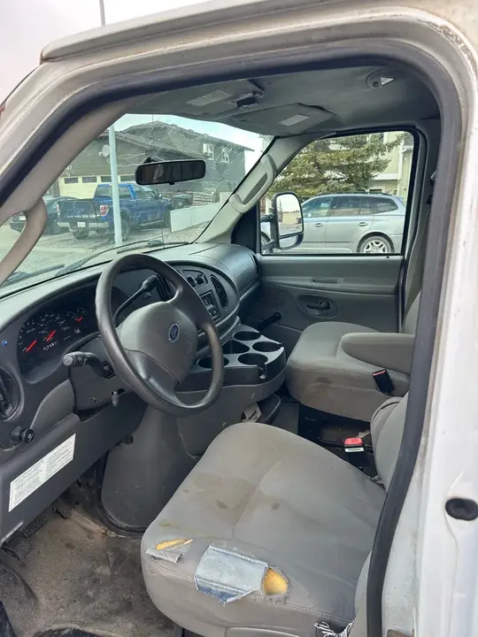 Ford E-Series Van 2007 photo 3