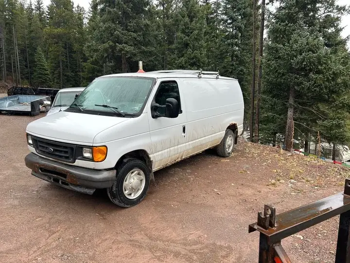 Ford E-Series Van