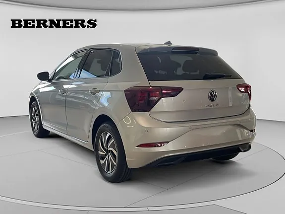 Volkswagen Polo 2027 photo 3
