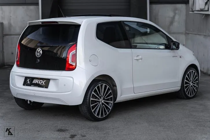Volkswagen Up 2013 photo 3