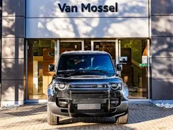 Land Rover Defender 2026 photo 2