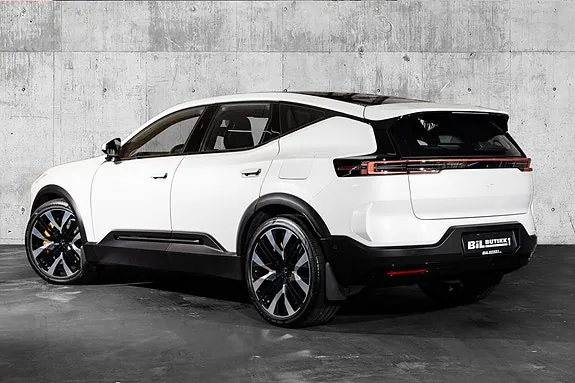 Polestar 3 2024 photo 2
