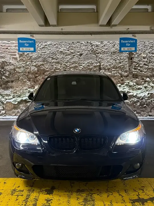 BMW 5 Series 2005 photo 2