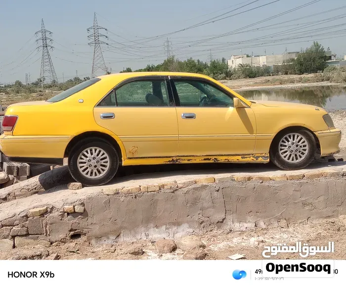 Toyota Crown 2005 photo 2