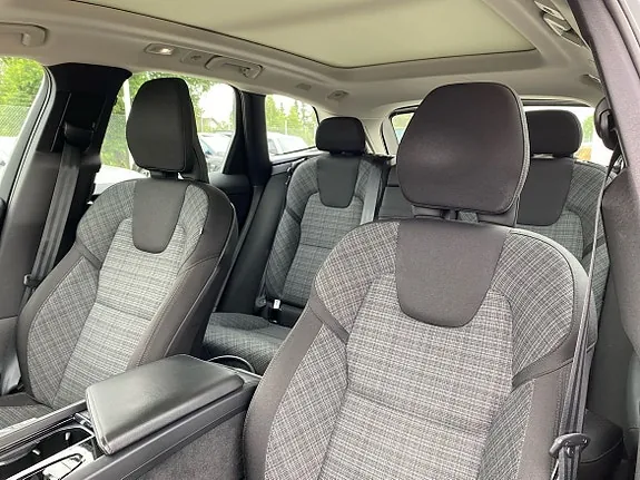 Volvo Xc60 2023 photo 3