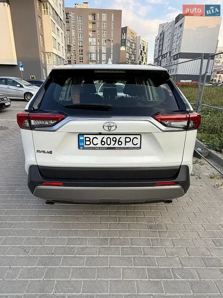 Toyota Rav4 2022 photo 5