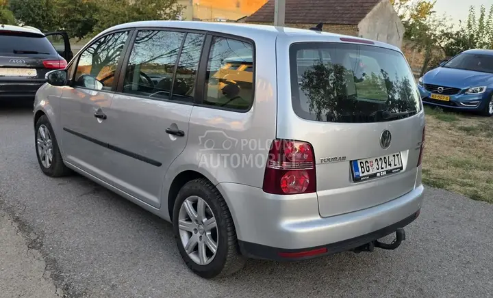 Volkswagen Touran 2009 photo 3