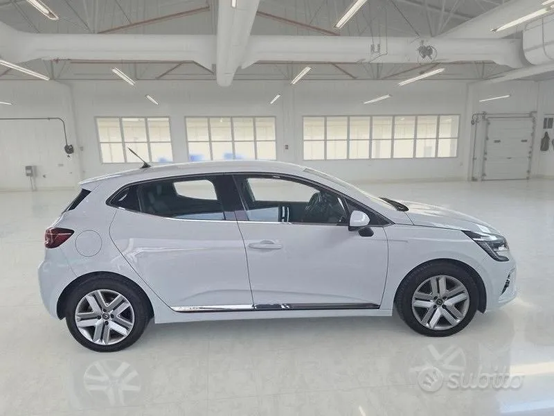 Renault Clio 2021 photo 3