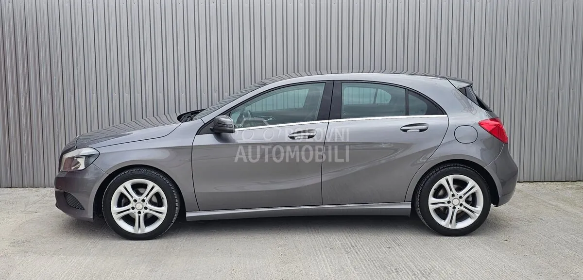 Mercedes-Benz A 180 2013 photo 4