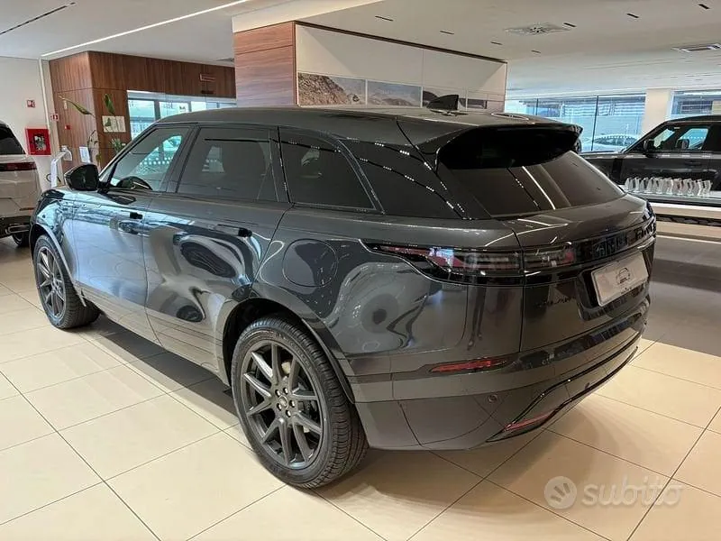Land Rover Range Rover Velar 2026 photo 2