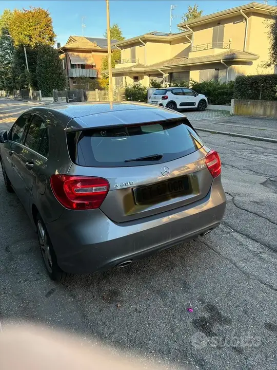 Mercedes-Benz A