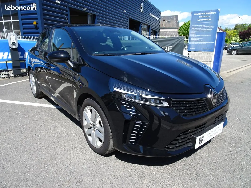 Renault Clio 2025 photo 2