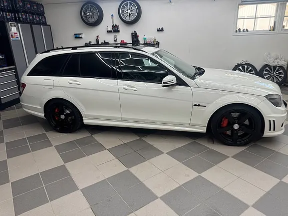 Mercedes-Benz C63 2011 photo 4