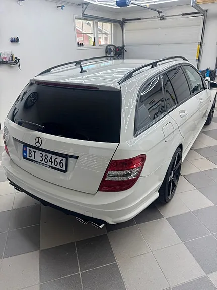Mercedes-Benz C63 2011 photo 5