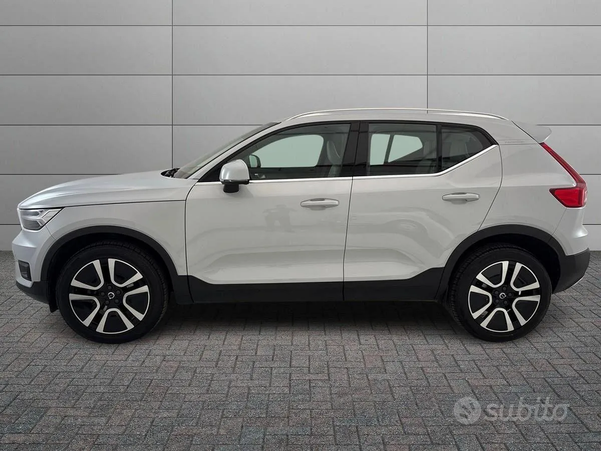Volvo Xc40 2020 photo 2