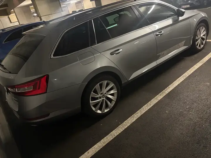 Skoda Superb 2016 photo 3