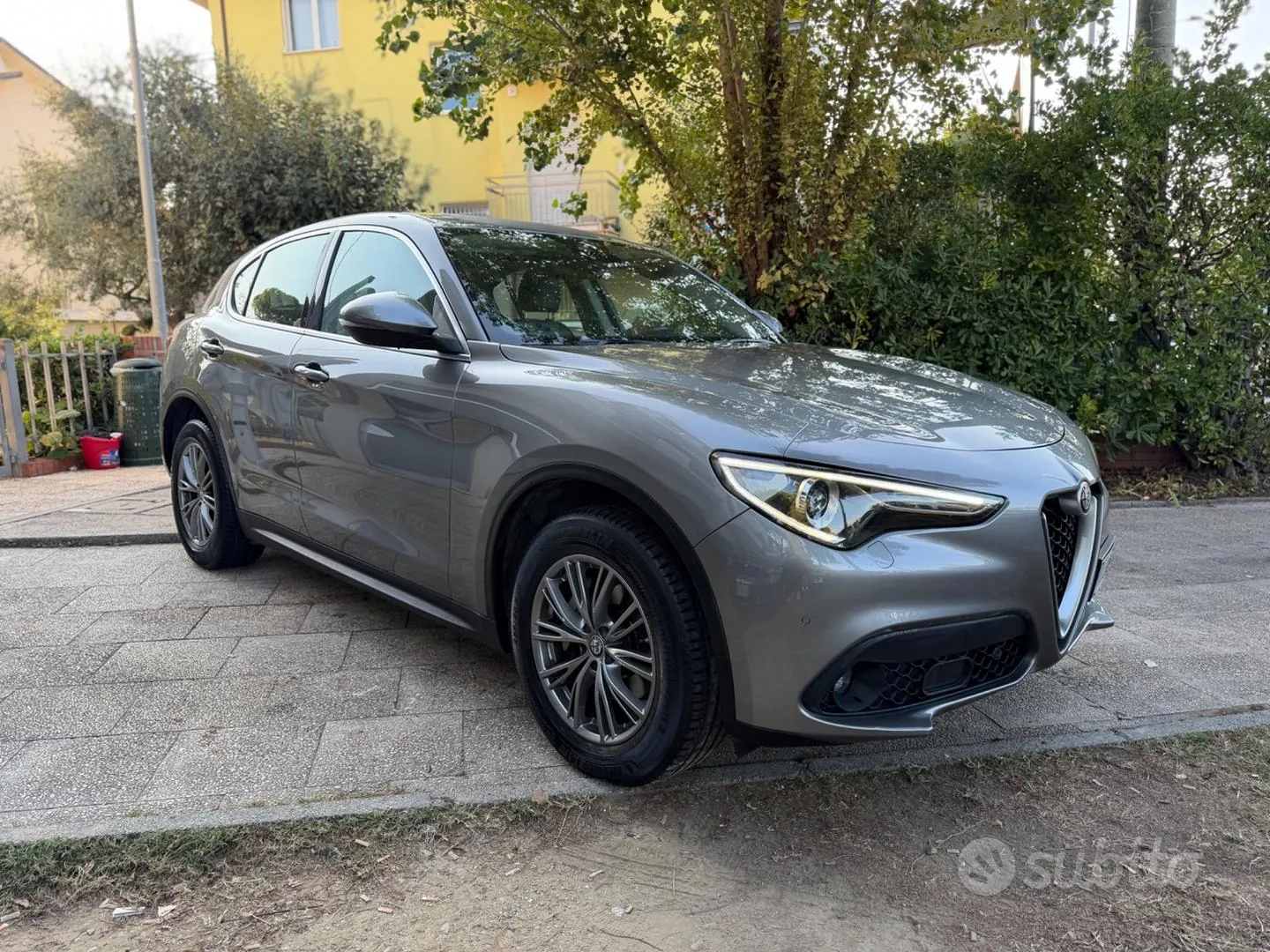 Alfa Romeo Stelvio 2017 photo 2