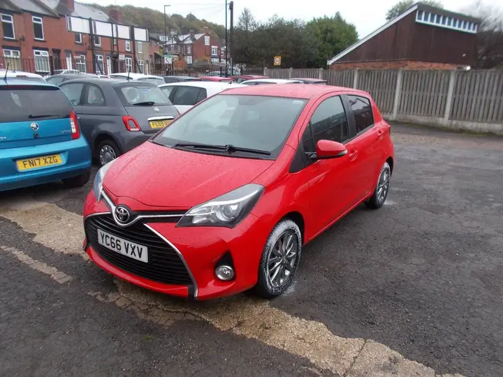 Toyota Yaris 2016 photo 3