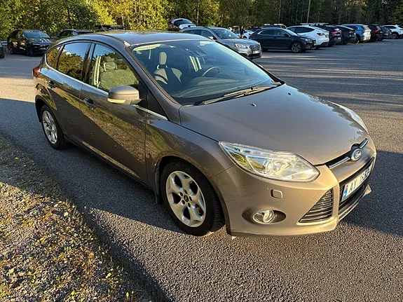 Ford Focus 2011 photo 4