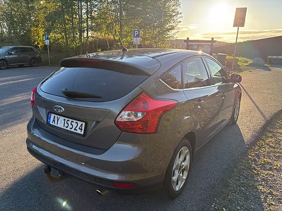 Ford Focus 2011 photo 5