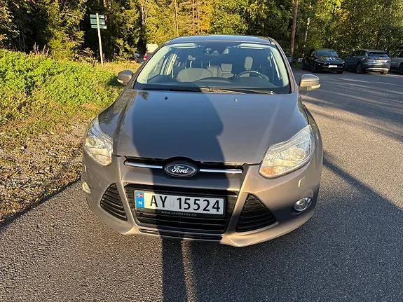 Ford Focus 2011 photo 3