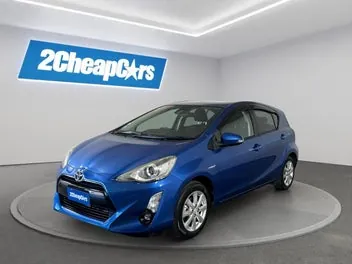 Toyota Aqua 2016 photo 2