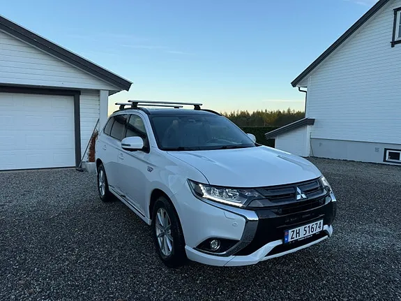 Mitsubishi Outlander 2018 photo 4