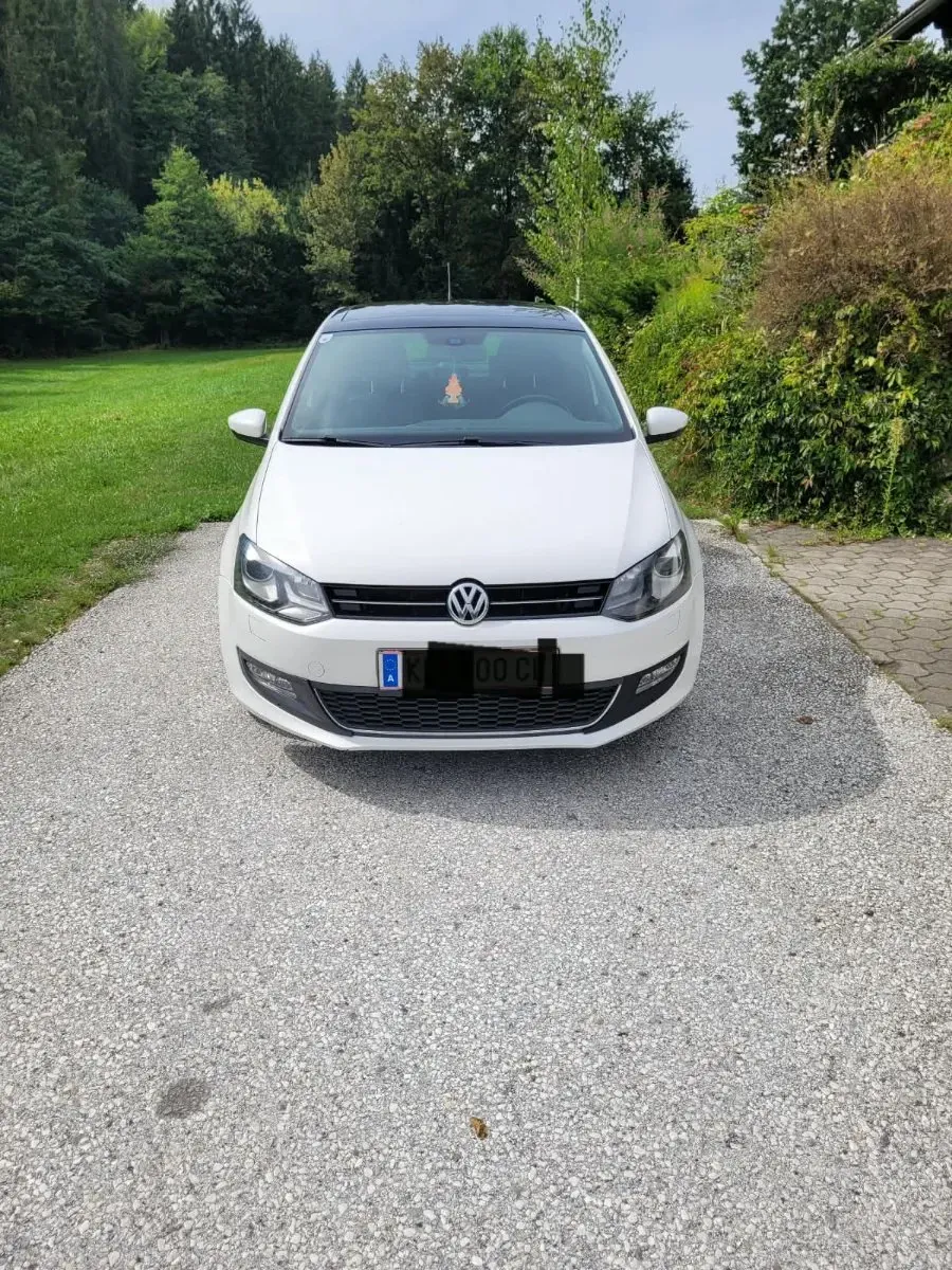 Volkswagen Polo 2012 photo 2