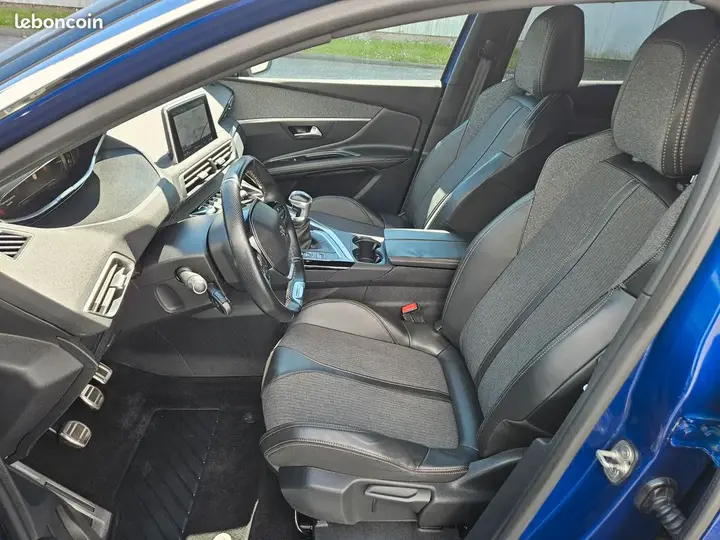 Peugeot 3008 2018 photo 4
