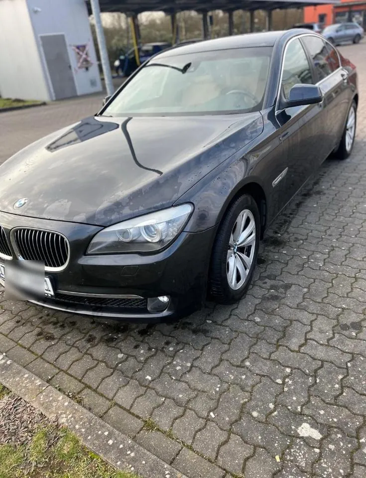 BMW 740D