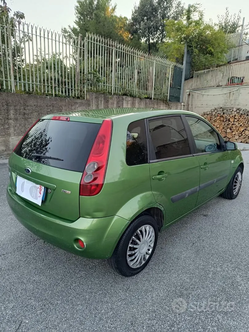 Ford Fiesta 2006 photo 3