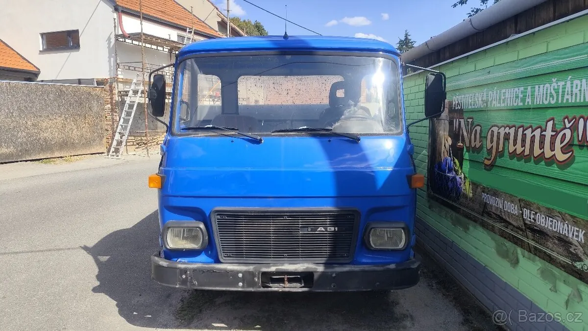 Avia A31 1989 photo 2