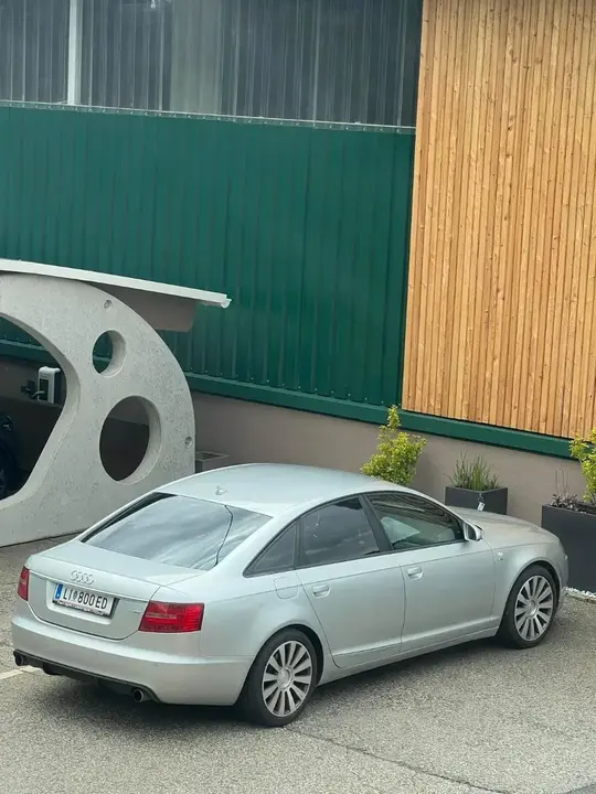 Audi A6 2009 photo 2