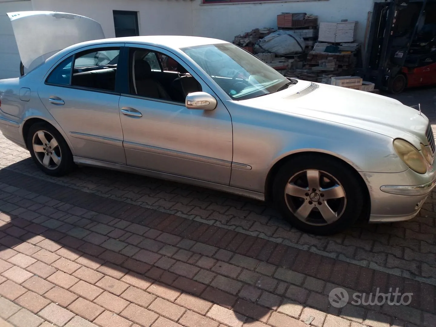 Mercedes-Benz E270