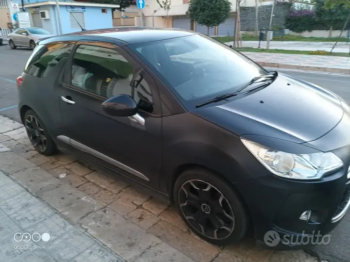 Citroen Ds3 2011 photo 2