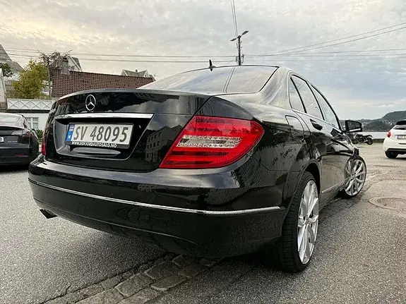 Mercedes-Benz C180 2012 photo 5