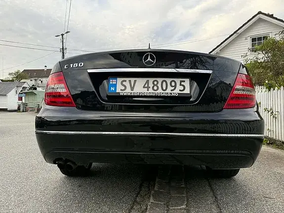 Mercedes-Benz C180 2012 photo 3