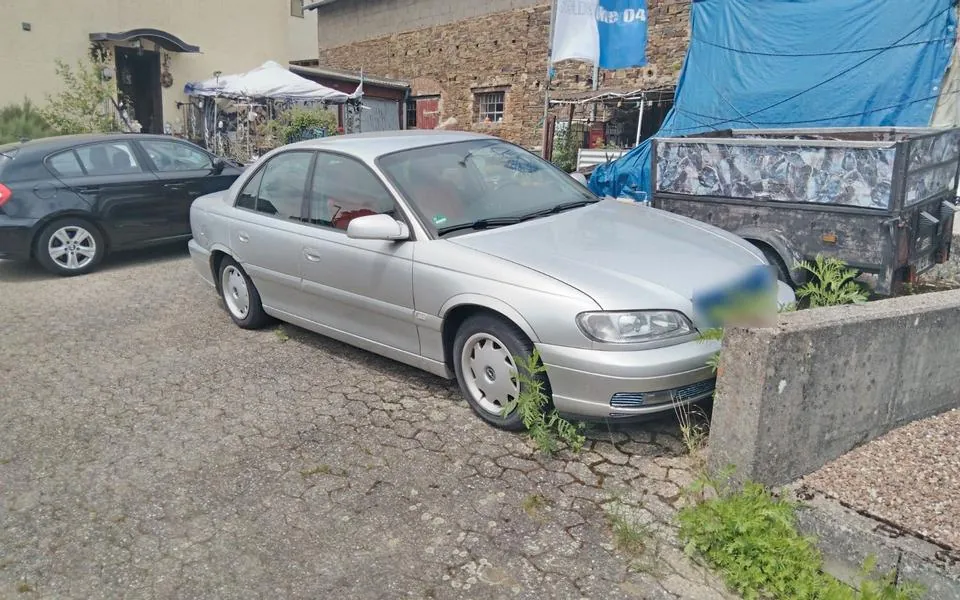 Opel Omega