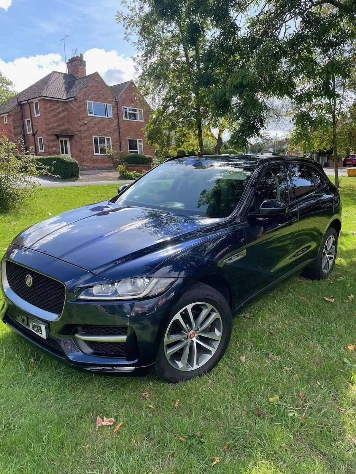 Jaguar F-Pace 2016 photo 2