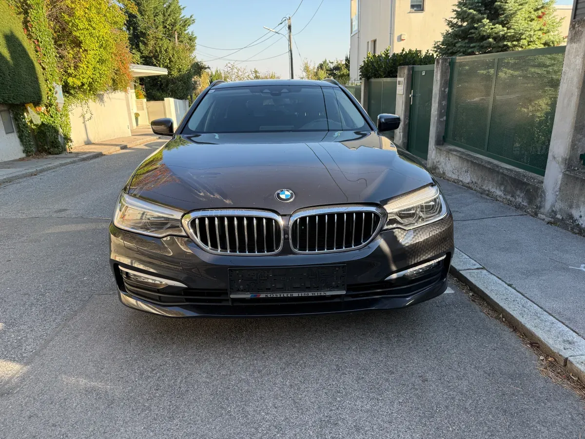 BMW 5 Series 2018 photo 2