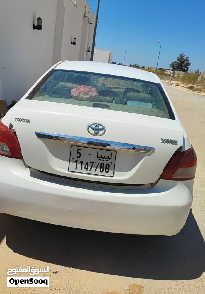 Toyota Yaris 2007 photo 2