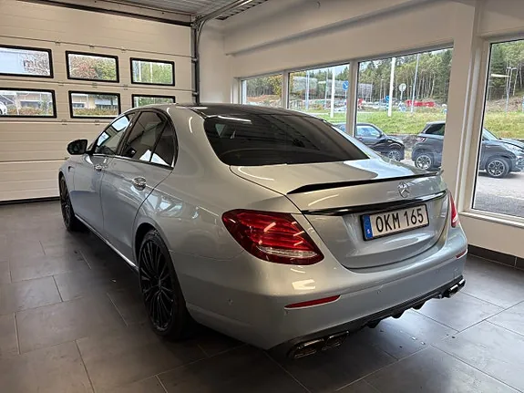 Mercedes-Benz E-Class 2017 photo 3
