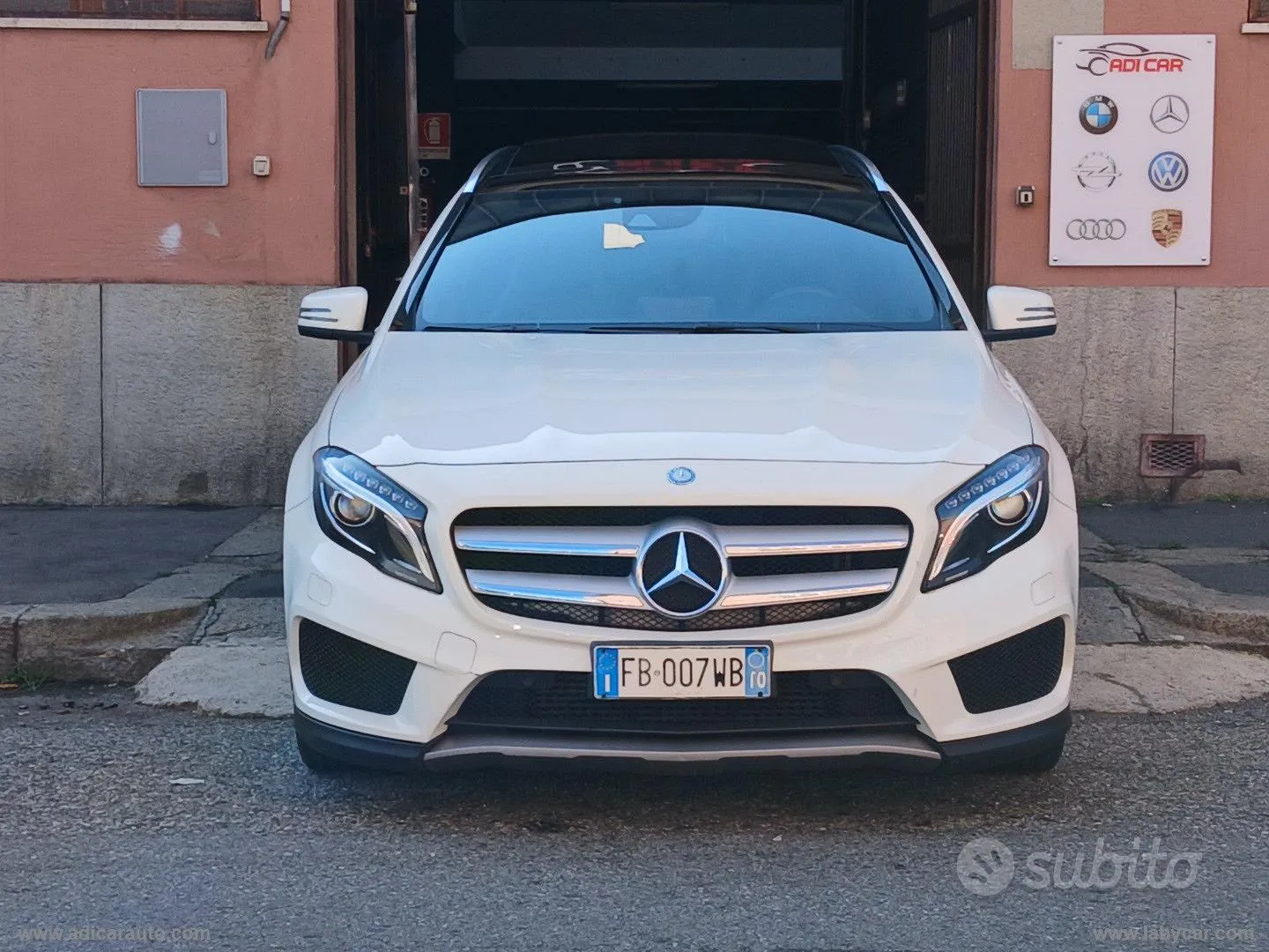 Mercedes-Benz Gla 2015 photo 2