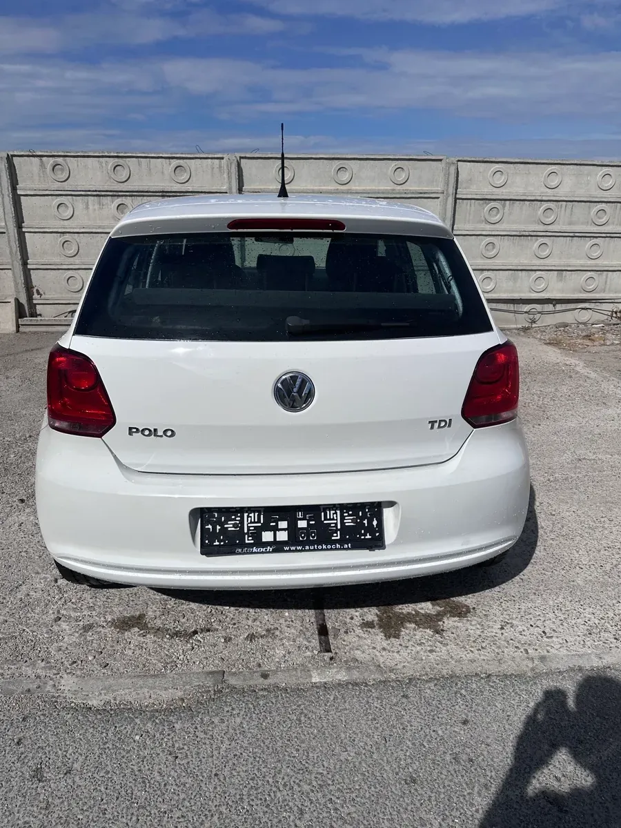 Volkswagen Polo 2010 photo 3