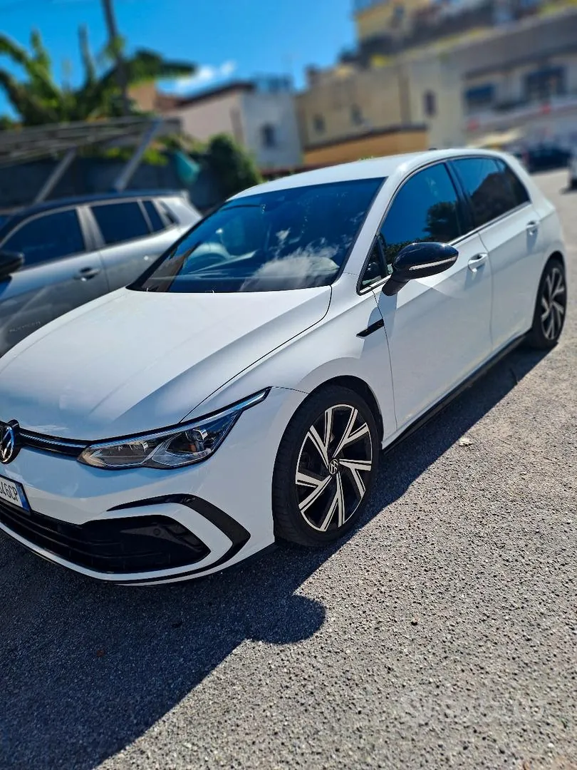 Volkswagen Golf 2022 photo 2